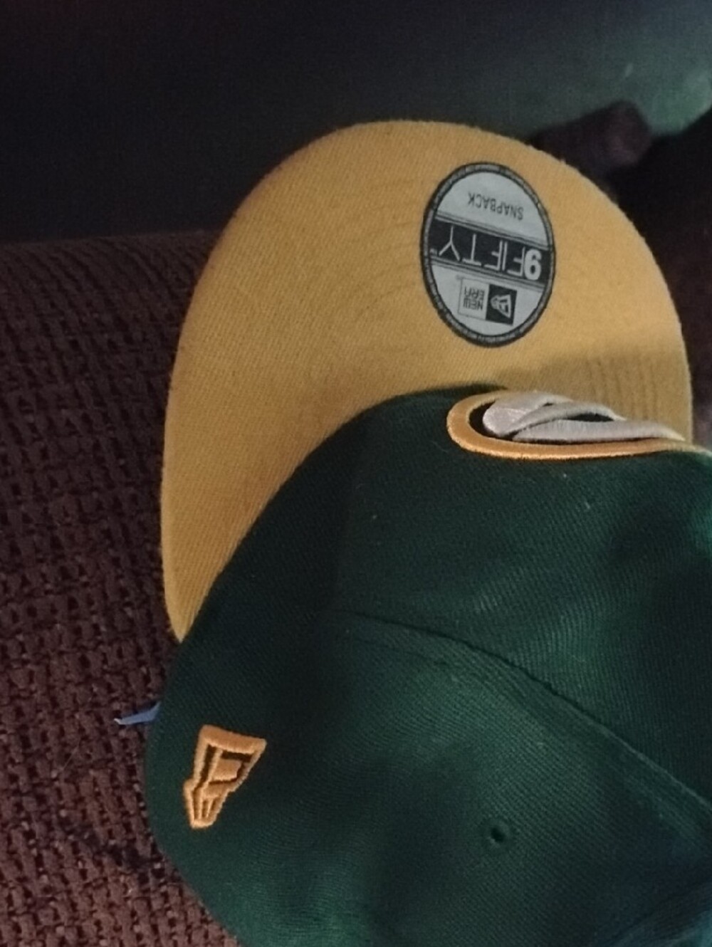 New Era Green and Yellow Green Bay Snapback Cap - Picture 3 of 8